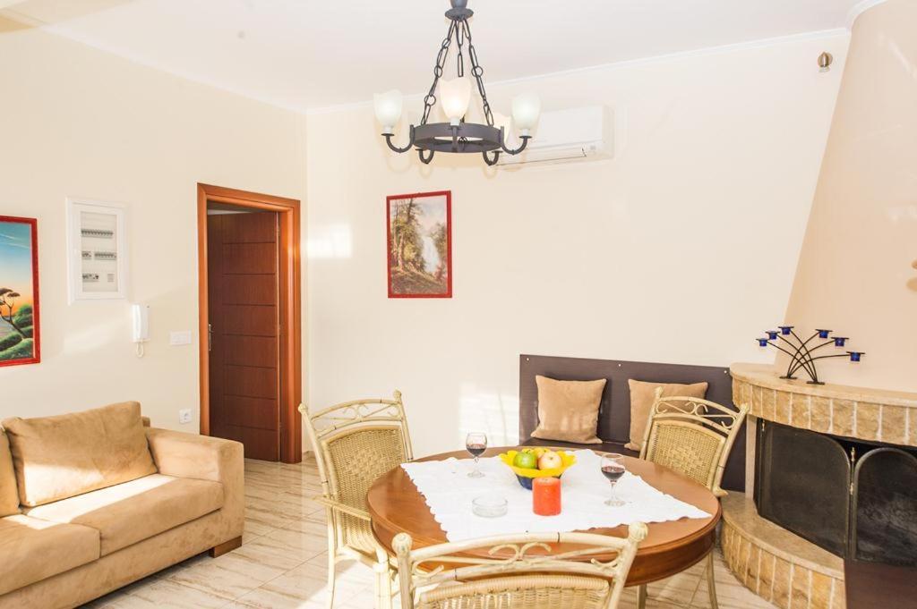 Cozy Flats In An Olive Grove By The Sandy Beach Kanalos Exterior photo