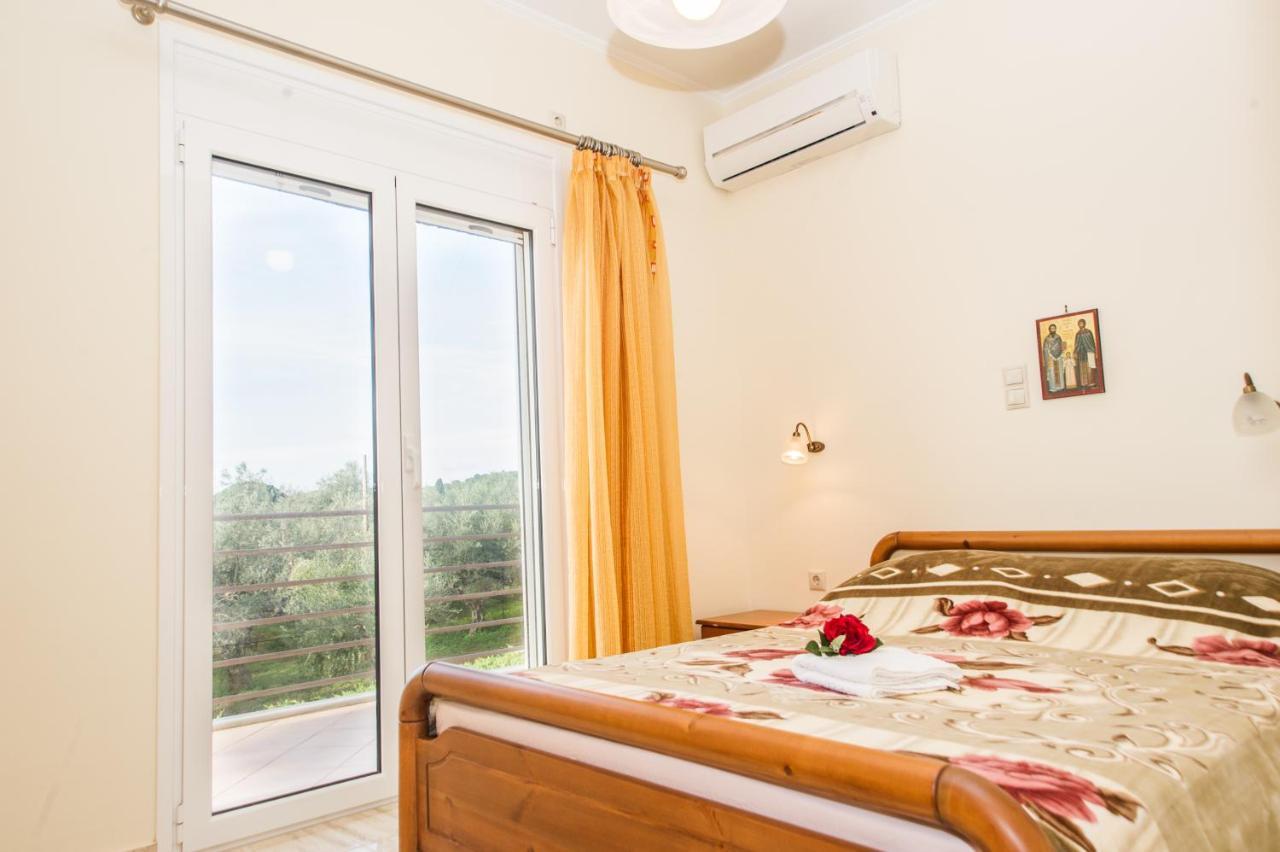 Cozy Flats In An Olive Grove By The Sandy Beach Kanalos Exterior photo